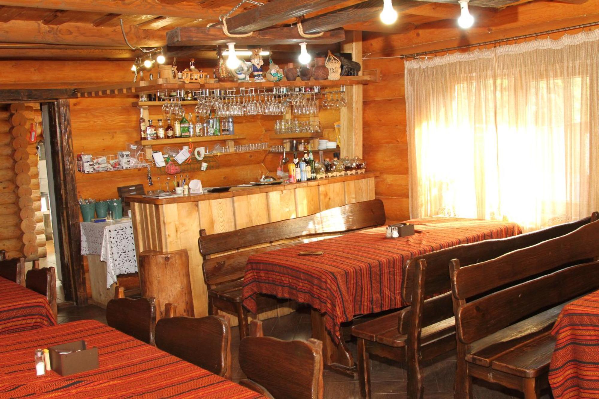 Hotel Berloga-Sinevir Synevyrs'ka Polyana Bagian luar foto